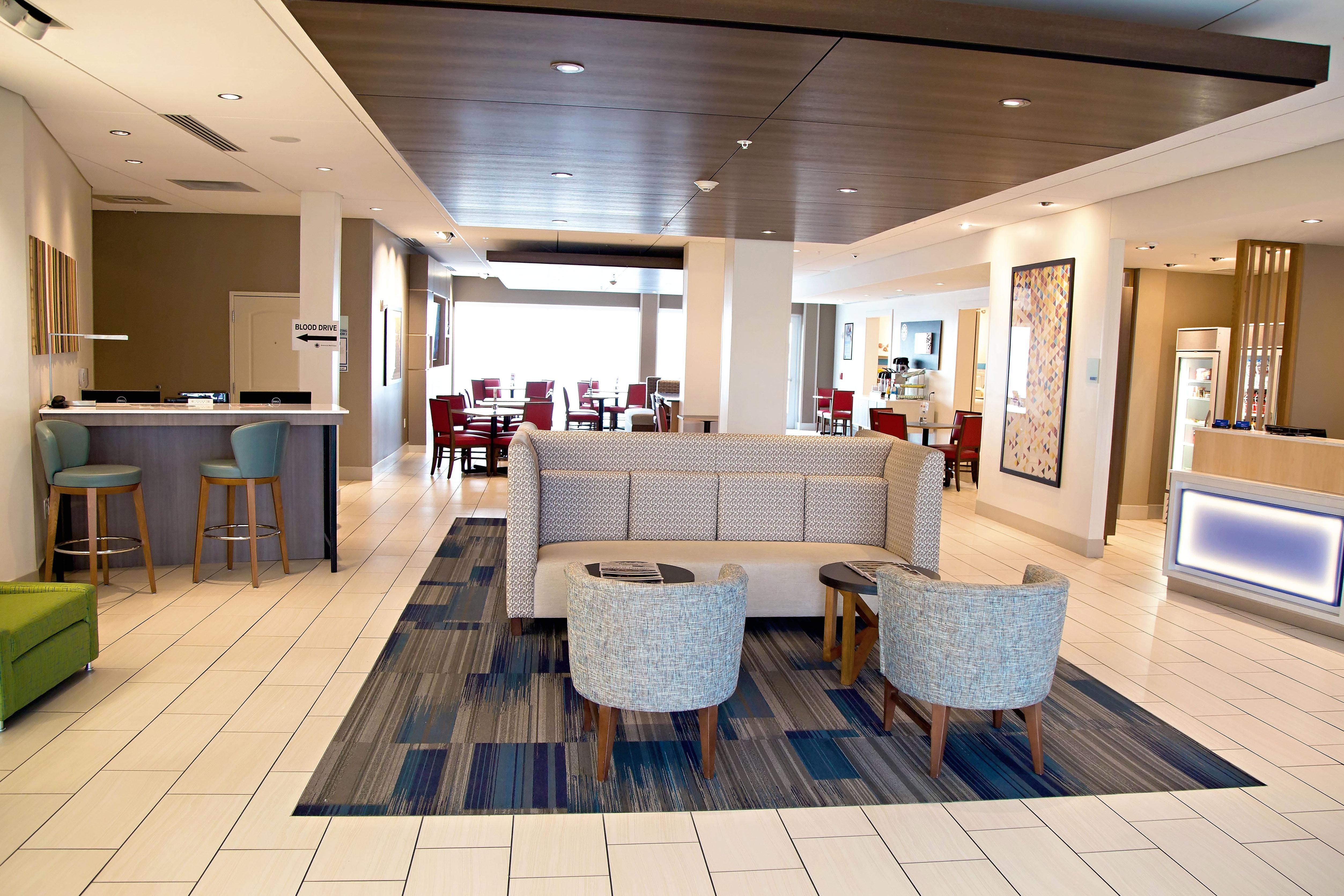 Holiday Inn Express & Suites Great Bend By Ihg Buitenkant foto