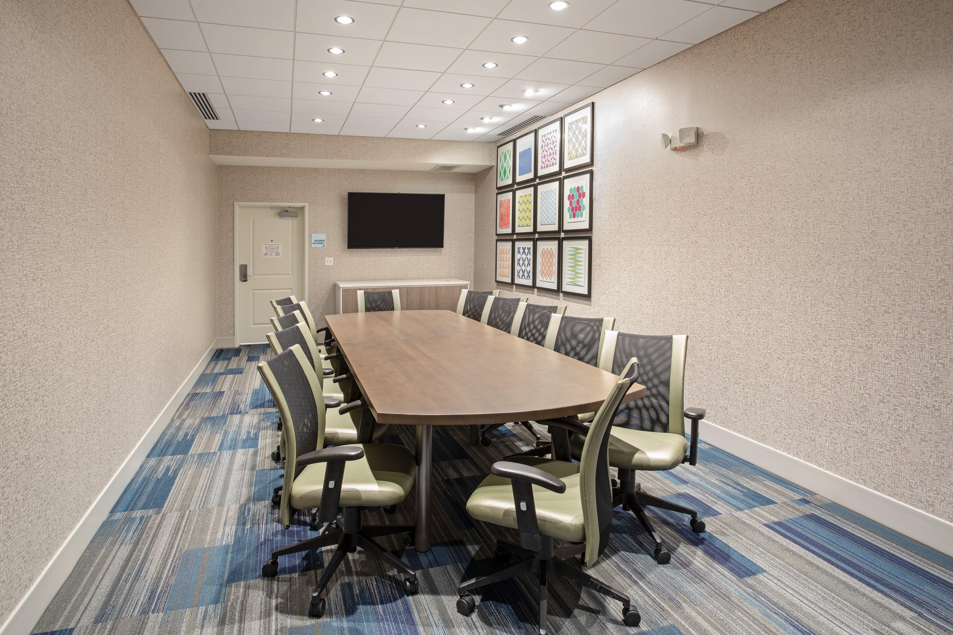 Holiday Inn Express & Suites Great Bend By Ihg Buitenkant foto