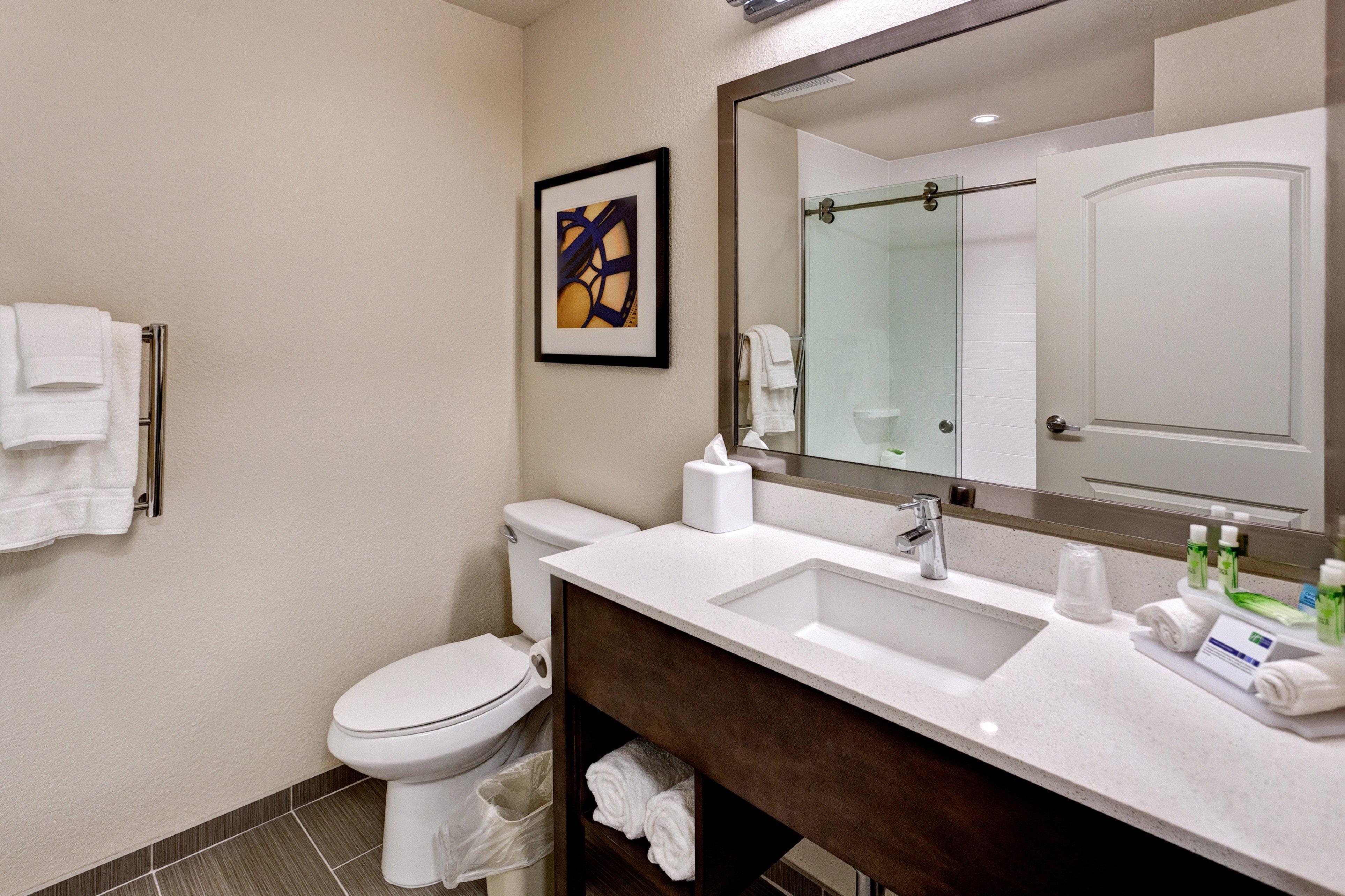 Holiday Inn Express & Suites Great Bend By Ihg Buitenkant foto