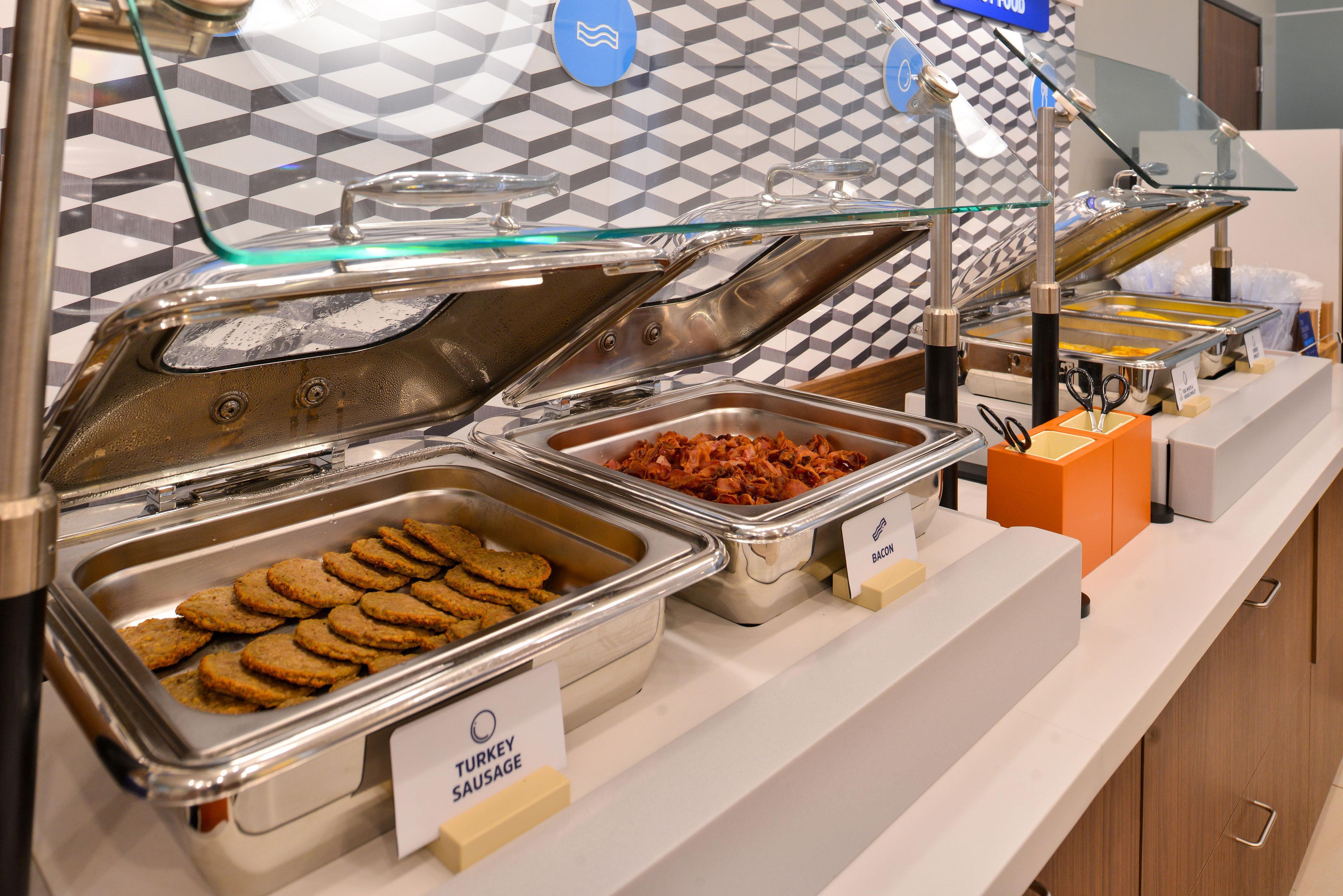 Holiday Inn Express & Suites Great Bend By Ihg Buitenkant foto